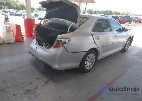 2013 Toyota Camry Le z USA, uszkodzony, nr VIN 4T4BF1FK6DR275278